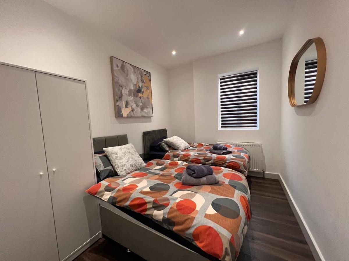 Апартаменти Star London Finchley Road 3-Bed Escape With Garden Екстер'єр фото